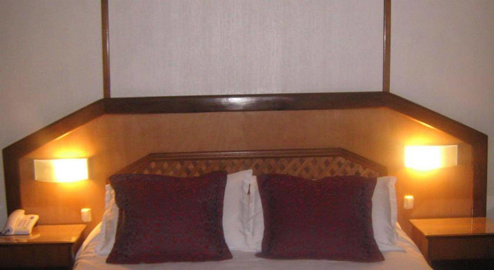 Hotel Continental Μοντεβιδέο Εξωτερικό φωτογραφία